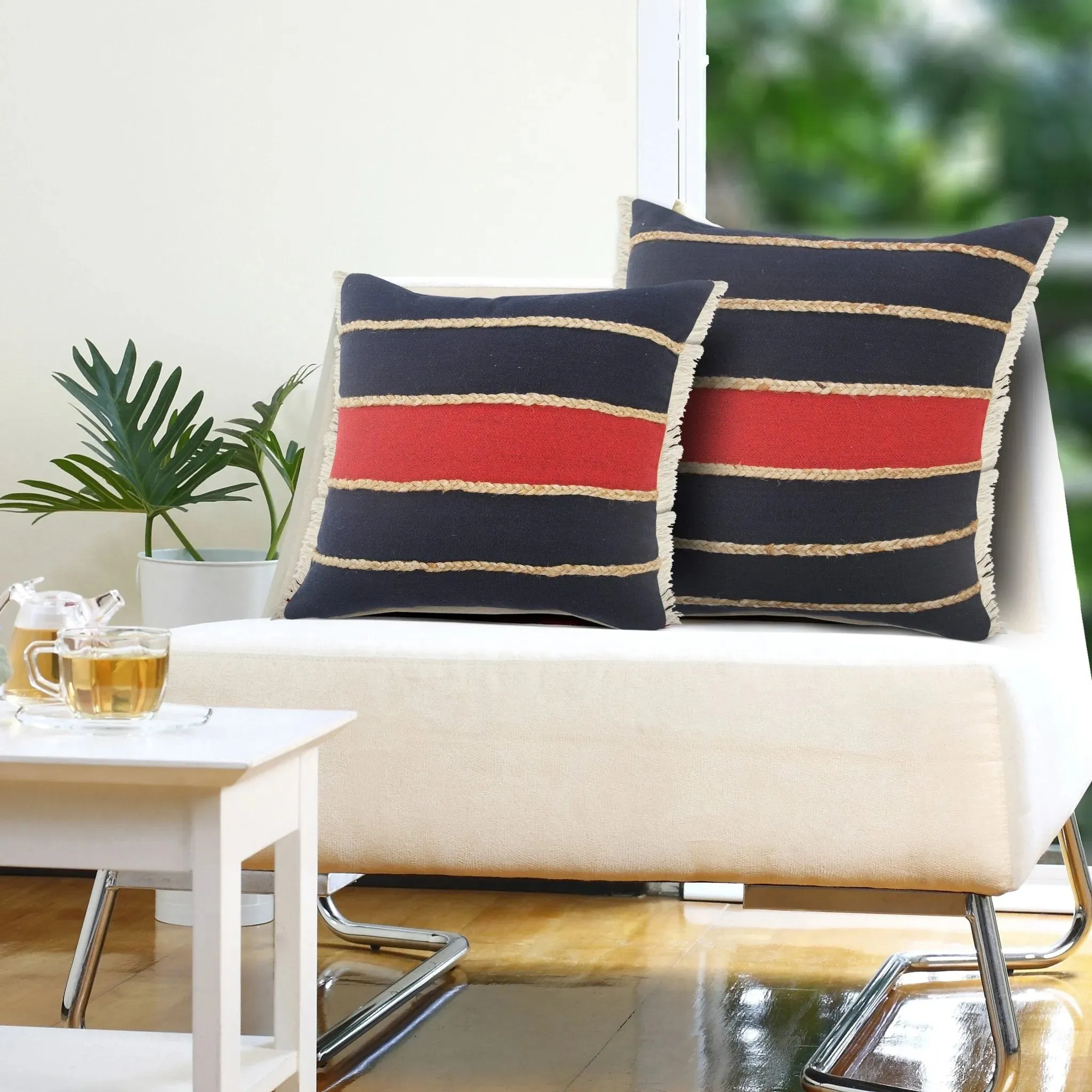 Cape Cod Lr07636 Navy/Red Pillow