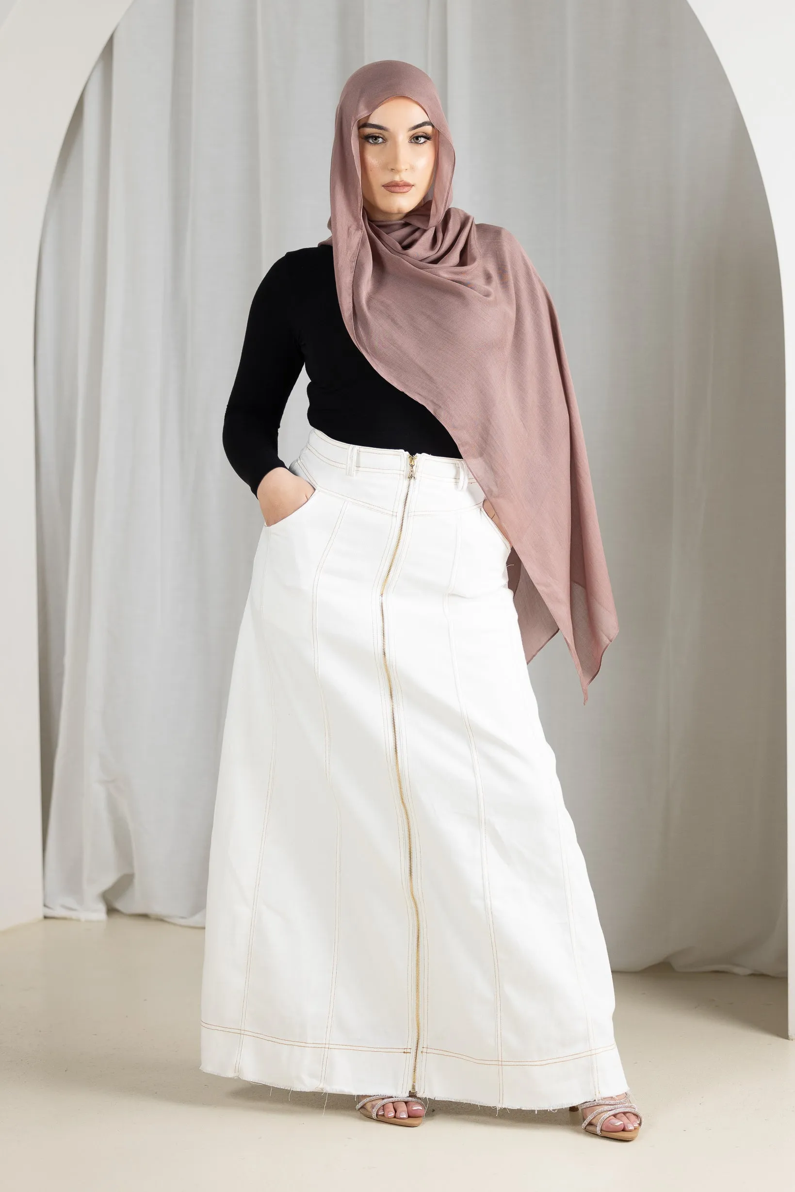 Fray Hem Zip Skirt