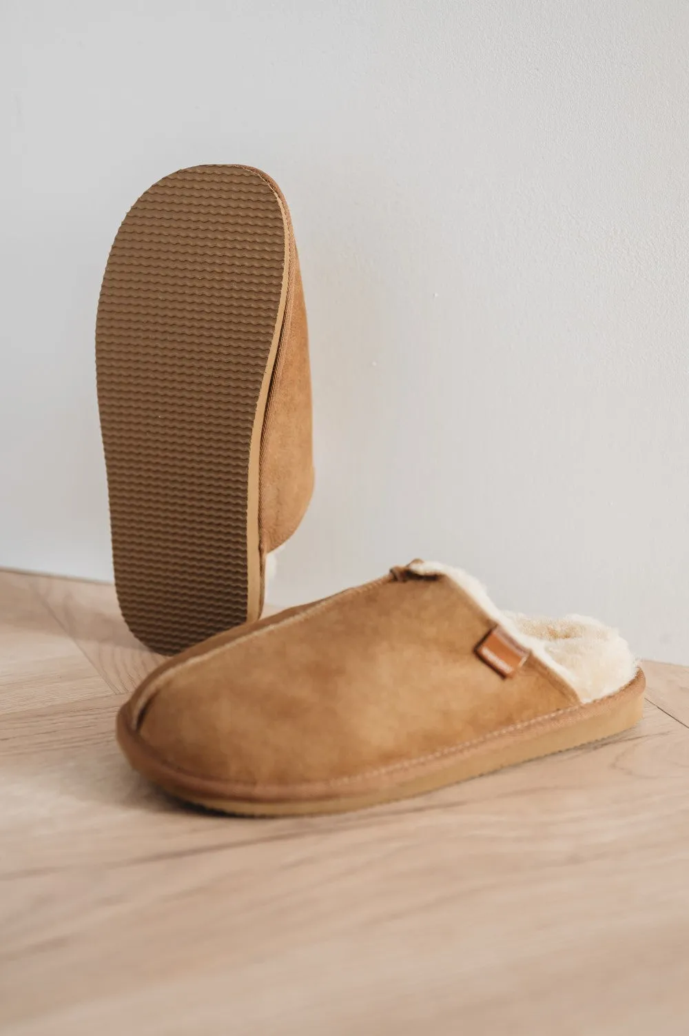 HUGO Men's Sheepskin Slippers | Shepherd of Sweden