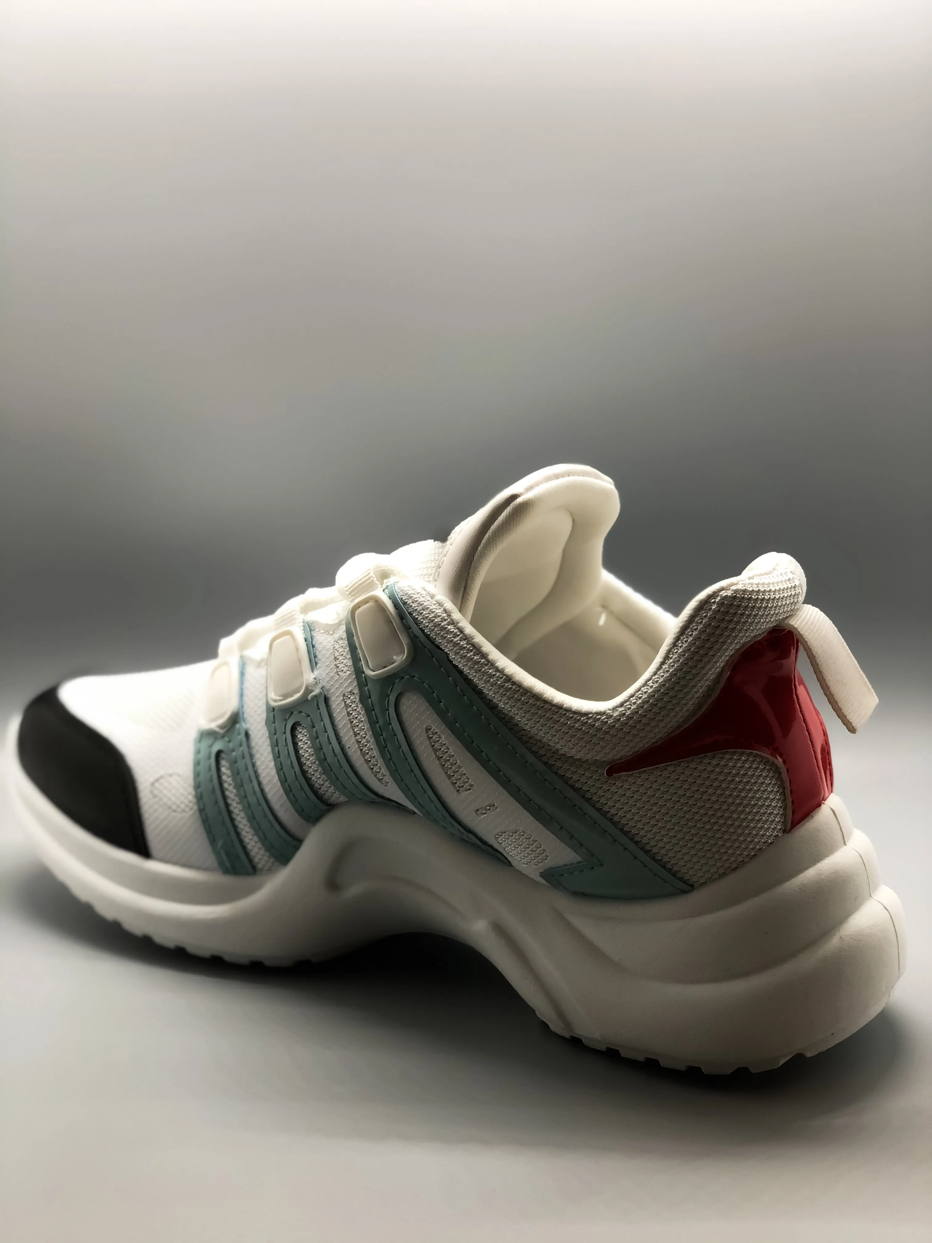 Retro ArchWay Sneakers