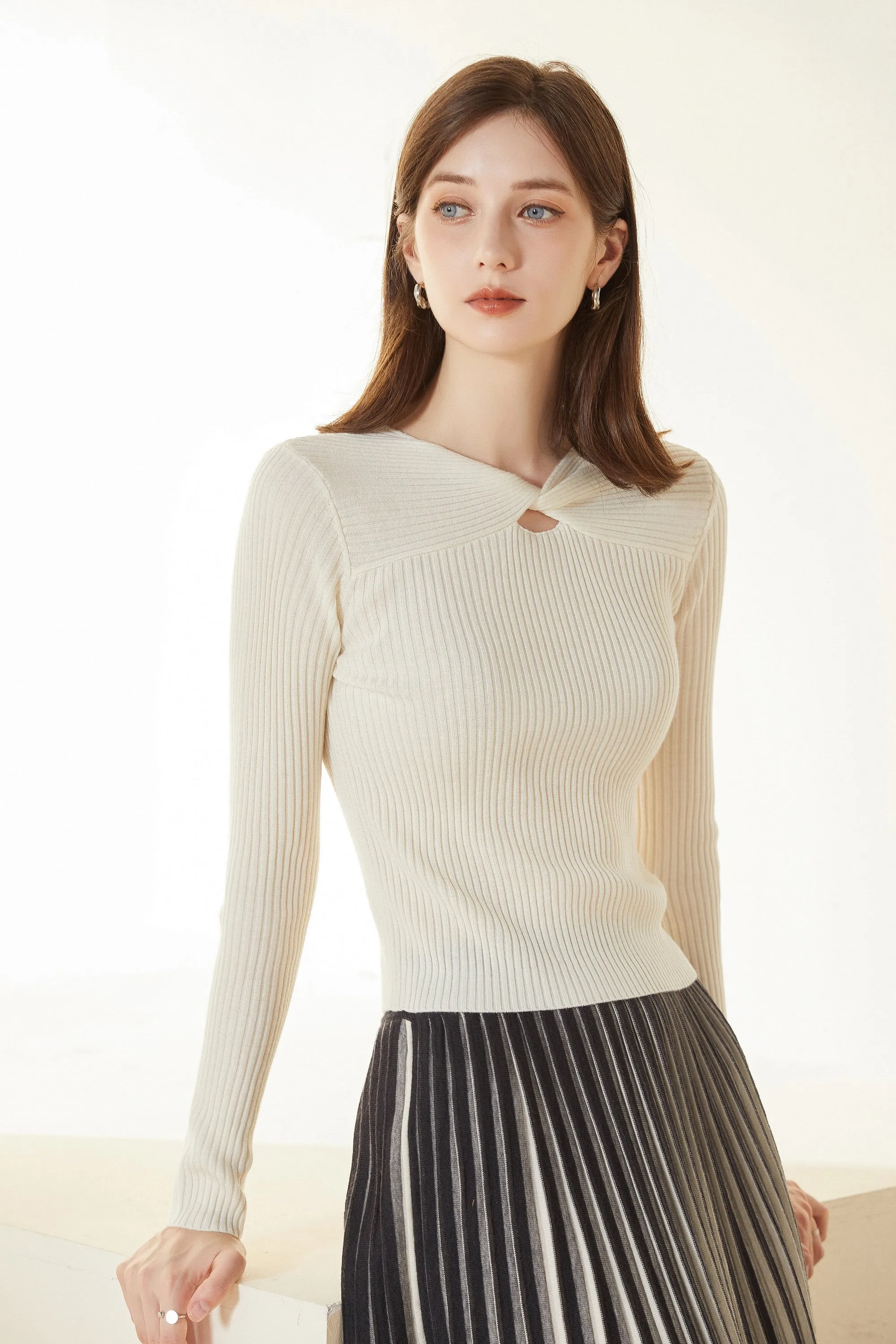 Sylphide | Dinah White Cut Out Wool Sweater