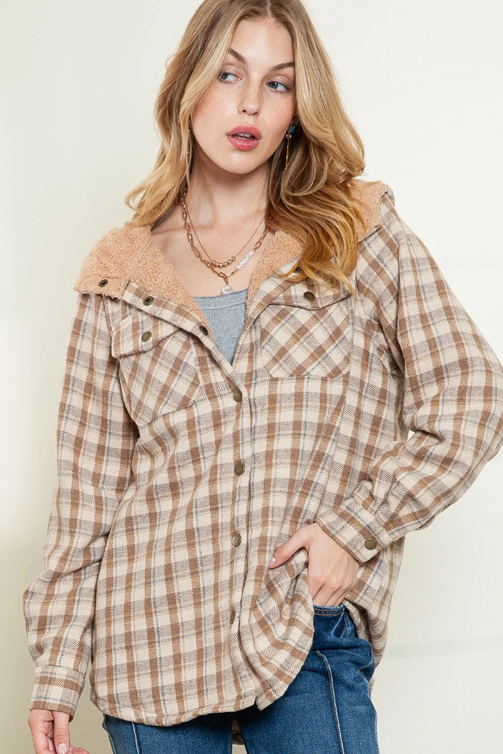 Women's Plaid Pattern Sherpa Lined Hooded Shacket